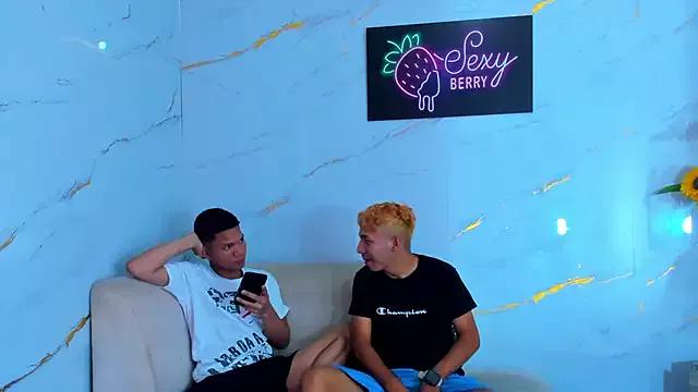 Jhonnys_boys webcams show profile image 