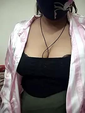 Jhonyki_jasica from StripChat is Freechat