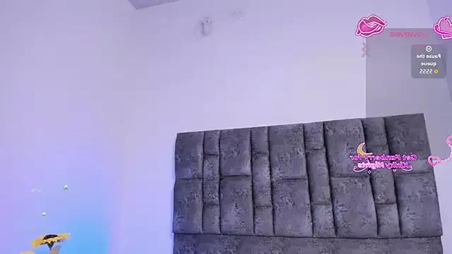 Jimena_chic from StripChat is Freechat