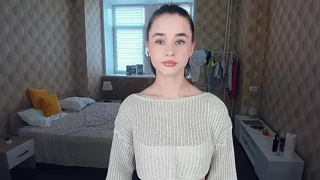 JinnyMcie from StripChat