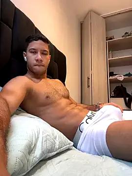 JJ_Shelby from StripChat