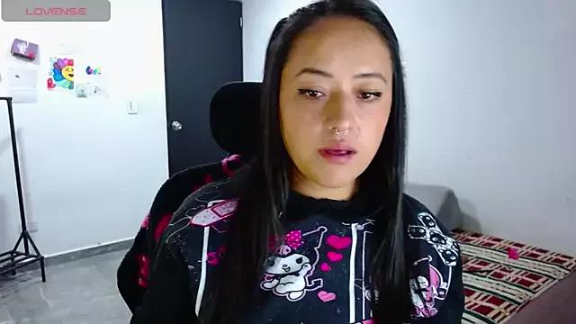 jjulietha95 from StripChat