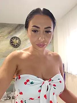 JoAnneCherry from StripChat is Freechat