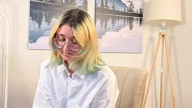 JoannieDrissel webcams show profile image 