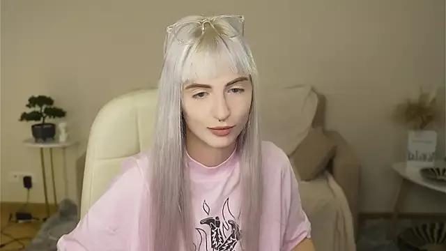 JohnaMannina webcams show profile image 