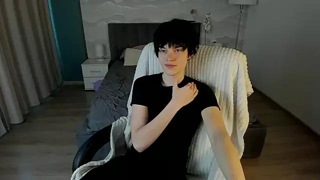 JohnArthurs from StripChat is Freechat