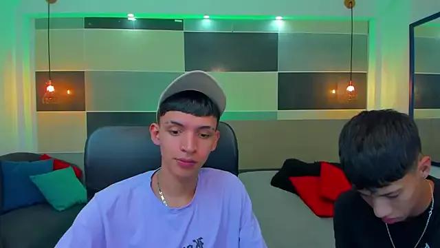 Photos of Juan_Nd_Steven from StripChat is Freechat
