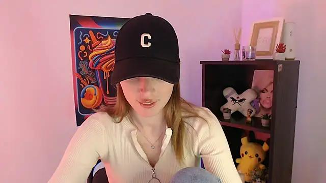 JuiceLips_ on StripChat