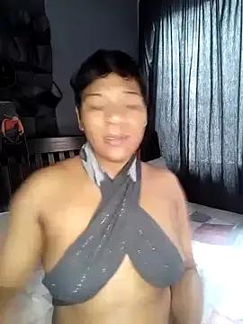 juicylips58 from StripChat is Freechat