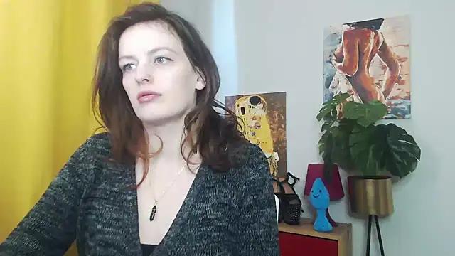 juicyNadine from StripChat is Freechat