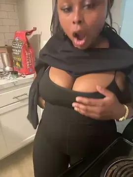 Juicystorm from StripChat is Freechat