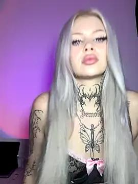 Julamayana from StripChat is Freechat