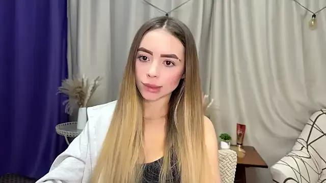 Juliamiracle from StripChat is Freechat