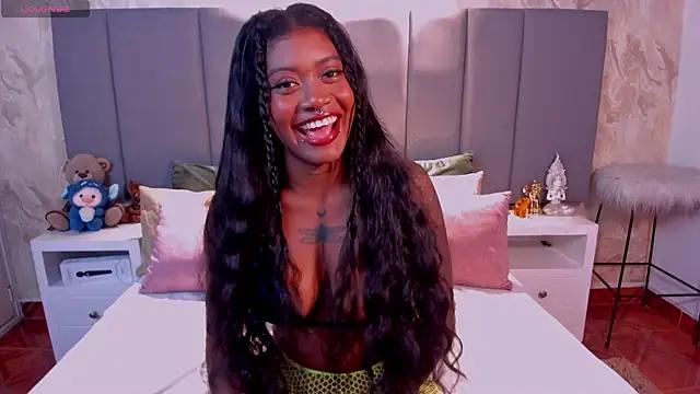 JulianaMiller webcams show profile image 
