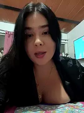 juliananinfomana from StripChat is Freechat