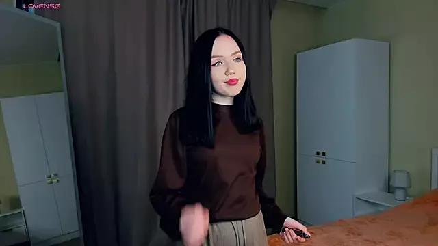 JuliannaGilfoy from StripChat is Freechat