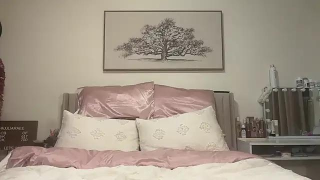 juliaraee from StripChat is Freechat