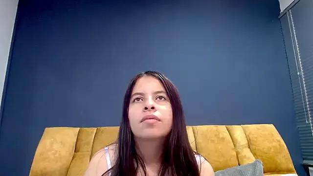 Juliawaine from StripChat is Freechat