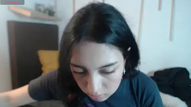 Julie_Fleur webcams show profile image 