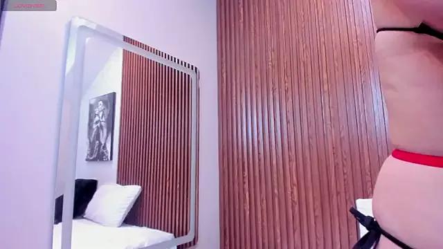 JuliethCruz_ from StripChat is Freechat