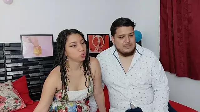 Julietta_max webcams show profile image 