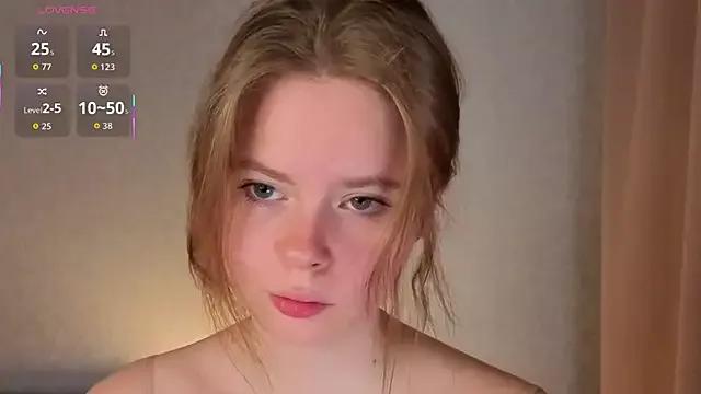 JulietteRain from StripChat is Freechat