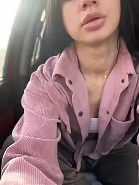 JulliaVegas from StripChat