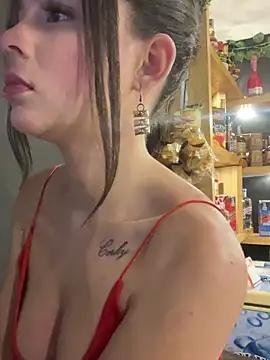 JullieBoo from StripChat