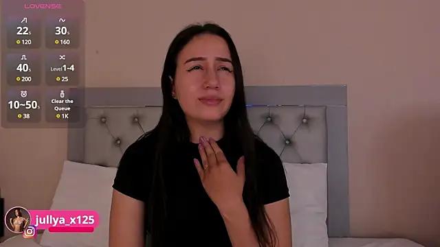 Jullya_x from StripChat