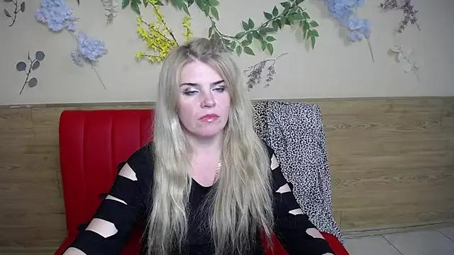 Julya_Barbi from StripChat is Freechat