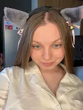 JuneMarsh from StripChat is Freechat