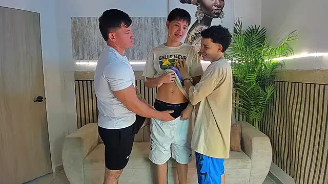 Photos of Justingsex1 from StripChat is Freechat