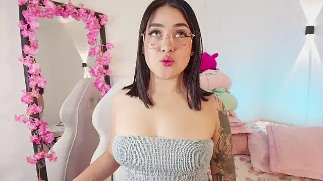 justonecute from StripChat is Freechat