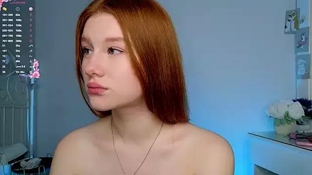 Juuulia_ from StripChat