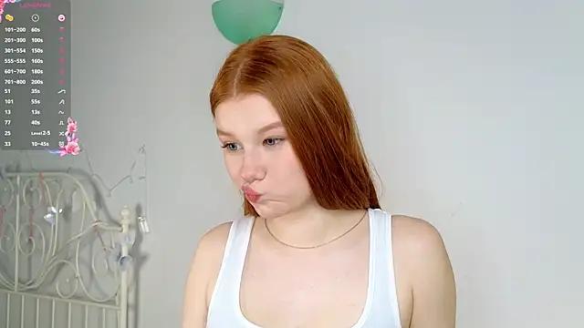 Juuulia_ from StripChat