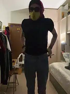 Kamaleonix from StripChat