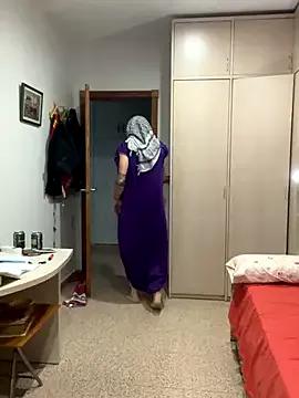 Kamaleonix from StripChat