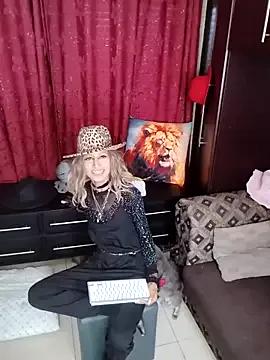KamaLila from StripChat