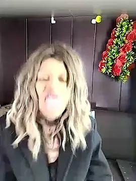 KamaLila from StripChat is Freechat