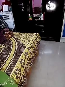 KannadaTamilTeluguBeauty from StripChat is Freechat