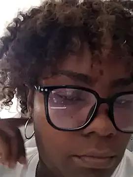 kaorysquirt from StripChat is Freechat