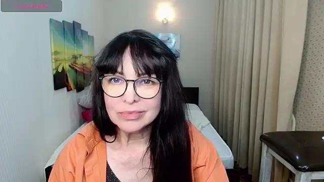 KaraMileer from StripChat