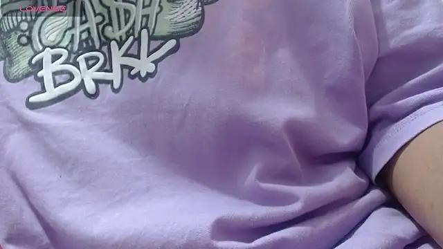 karamirror69 from StripChat