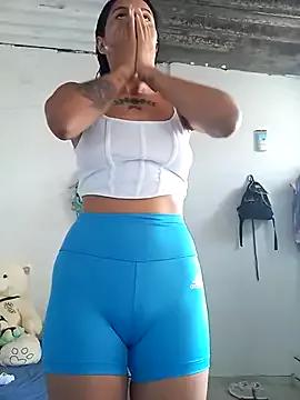 Karii-R from StripChat is Freechat