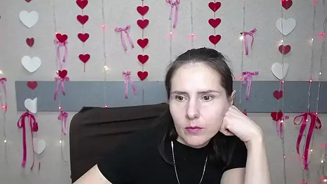KarinaSwann from StripChat is Freechat