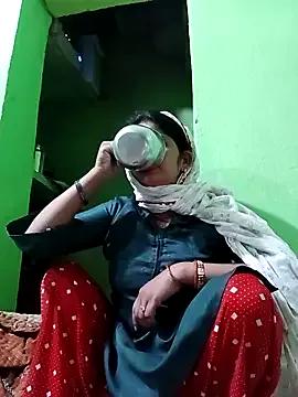 Karishma_cute from StripChat is Freechat