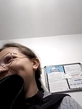 karlamorris_ from StripChat is Freechat