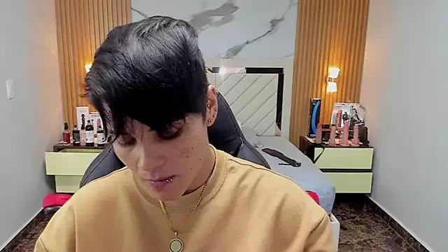 KAROLLJONES1 from StripChat is Freechat