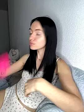 karrr__aaa from StripChat