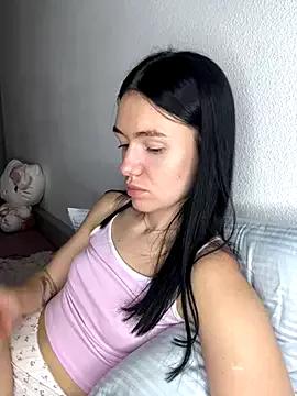 karrr__aaa from StripChat